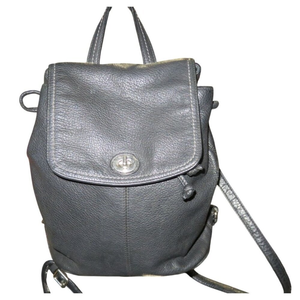 Coach Park Black Pebbled Leather Backpack Daypack Turn lock F24385